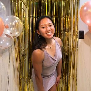 Meet your Posher, Zoe